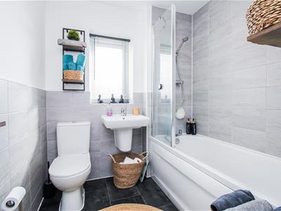 BATHROOM/W.C.